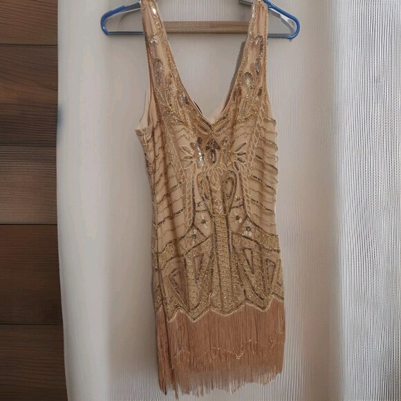 Babeyono Fashion Classic Women's Dress Tan With Gold Trim Size M Flapper Dress - Picture 1 of 11